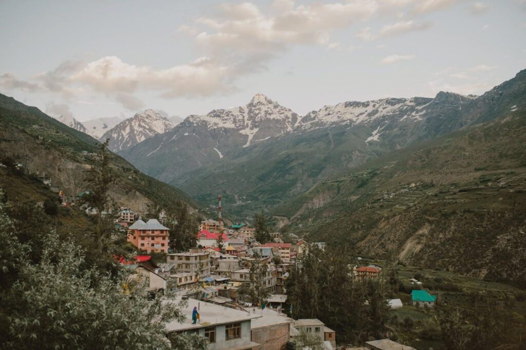 Scenic view of Manali hill station